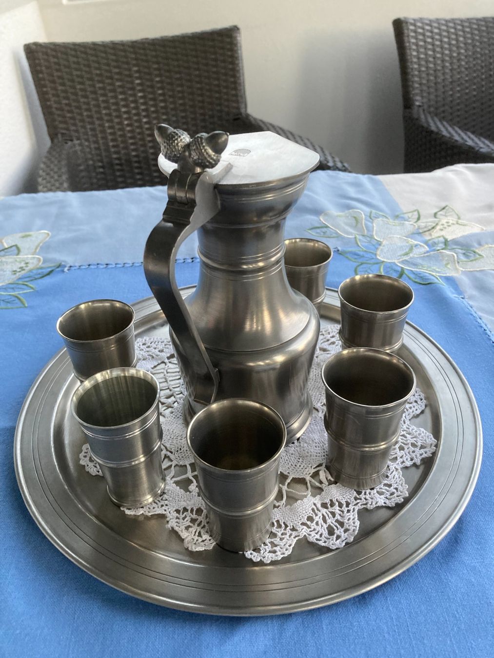 Tutte le decorazioni: Zinnset mit Kanne,Becher,Tablett – Usato da Luzern venduto da Hhuber2