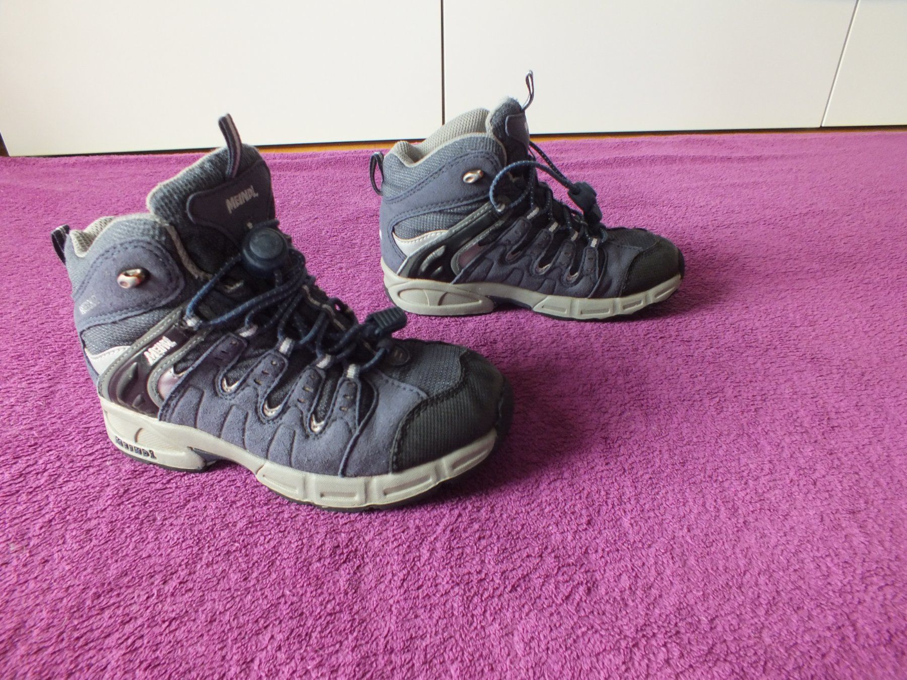 Meindl Scarpe per ragazzi: Meindl Wanderschuh / Schuhe,  Junior Mid GTX in Gr. 30 – Usato da Müllheim Dorf venduto da Seeeule01 4