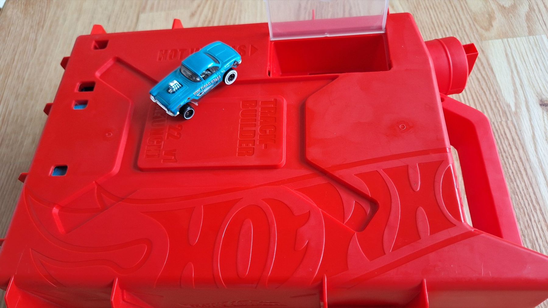 Hot Wheels Spielzeuge: Hot Wheels Set, guter Zustand – Gebraucht aus Zürich von reg_qs55 4