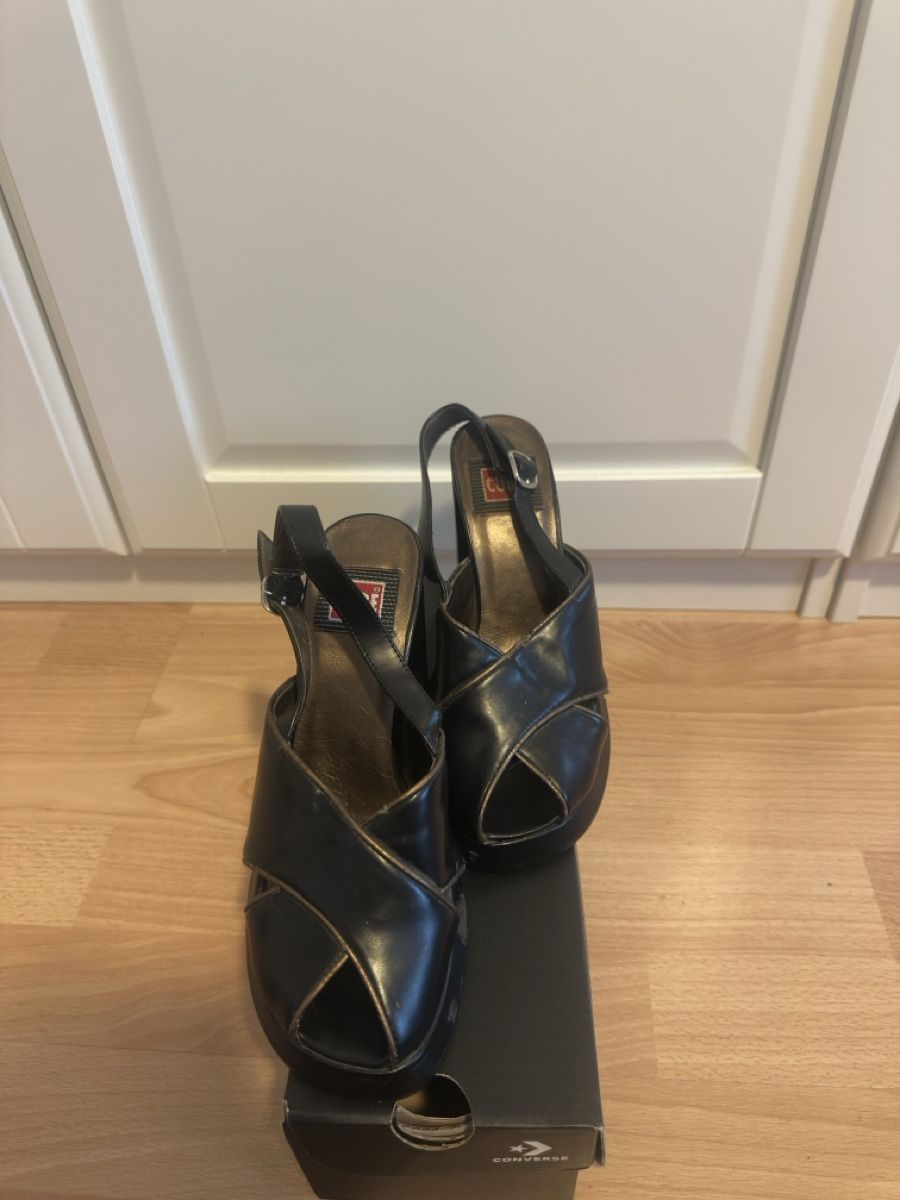 Damenschuhe: Vintage Cube Absatzschuhe – Gebraucht aus Luzern von gnika 1