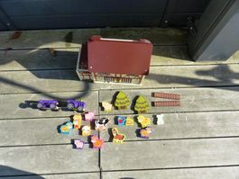 Holzspielzeug Bauernhof mit Tieren, sehr guter Zustand!