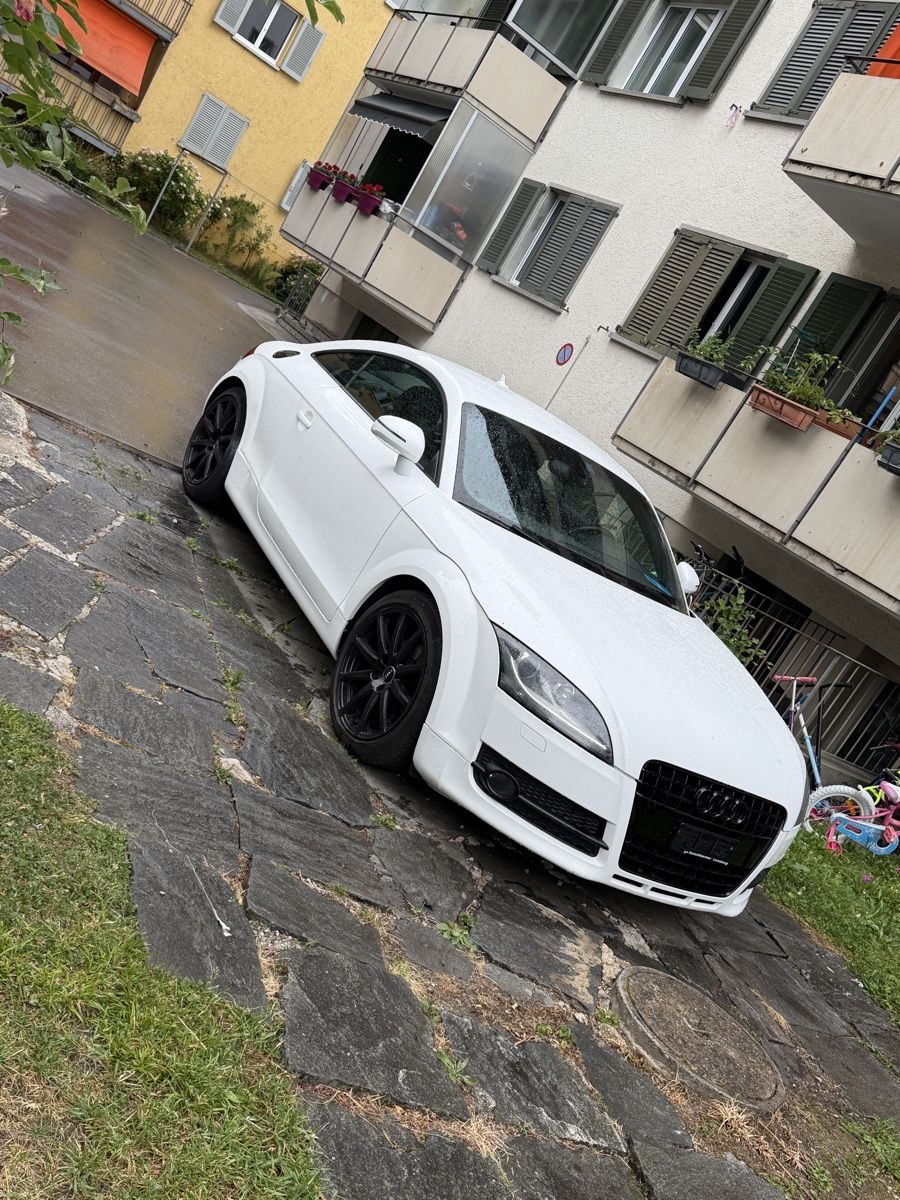 Audi Automobili: Audi tt Sportliches Coupé – Usato da Zürich venduto da bur_p68t