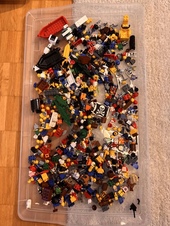 Lego Giocattoli: 150 Legofiguren Legoteilo Lego – Usato da Reinach venduto da Kimbonik 2