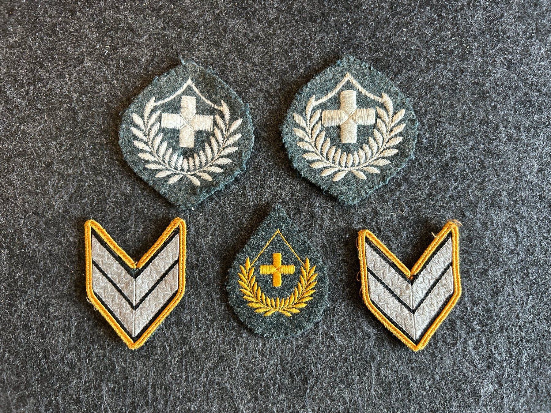 Placchette & Badge: Abzeichen, CH Militär, Gradabzeichen – Usato da Berikon venduto da DGC-1995