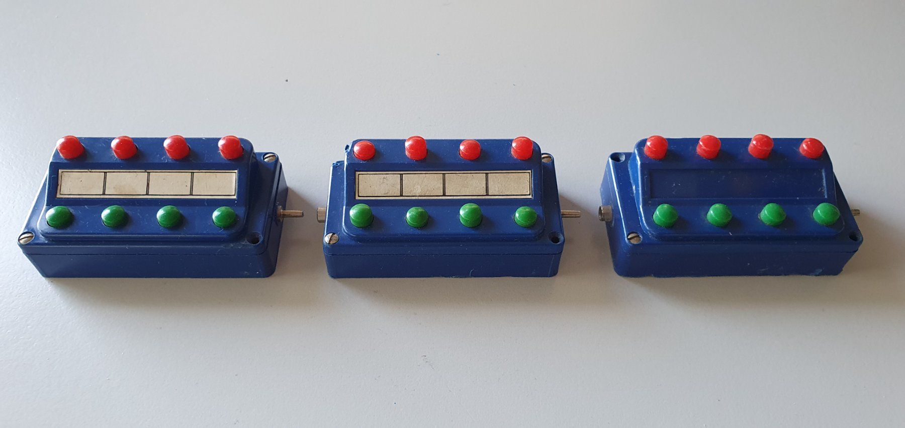 Märklin Modellini di ferrovie: 3x Märklin Stellpult 7072 – Usato da Ernetschwil venduto da Cob1998