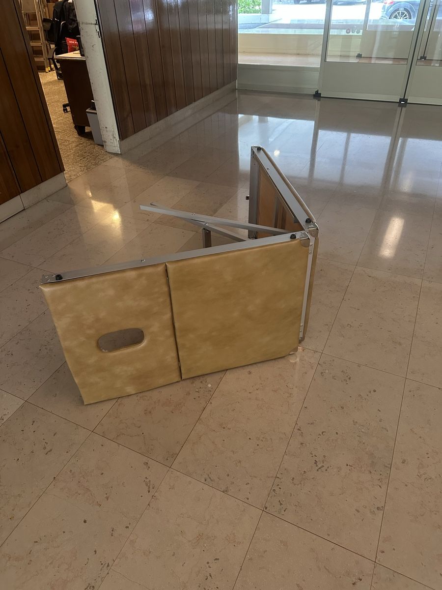 Tables: Table de massage pliable – D'occasion à Genève par hel_79kp 2