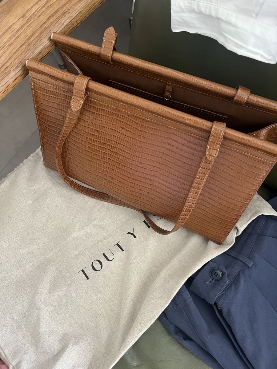 Borse da donna: Tout y est well-made classic bag – Usato da Frauenfeld venduto da Classiclover 3