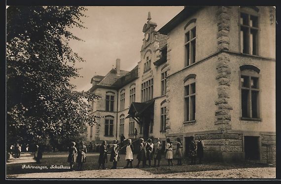 Cartoline postali: AK Fahrwangen, Schulhaus – Usato da Berlin venduto da bartko-reher
