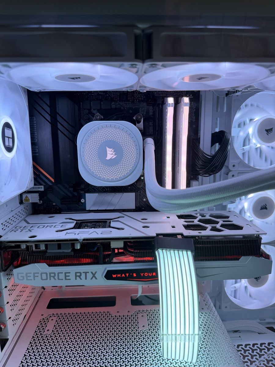 PC: Pc gamer blanc – Nuovo (secondo la descrizione) da Biel/Bienne venduto da t_a13x 1