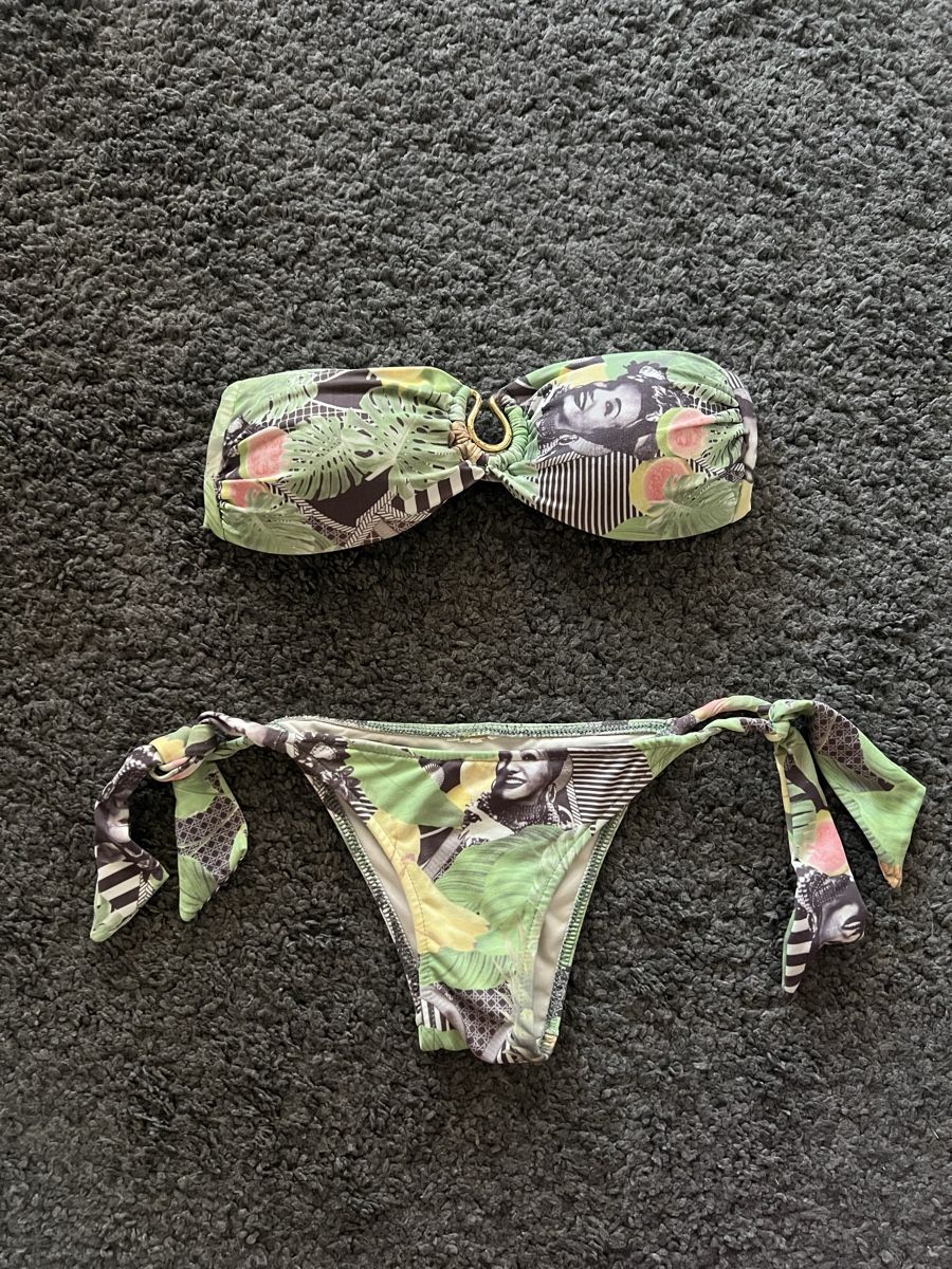 Costumi da bagno & Bikini: Brasilian Bikini mit speziellem Muster, Grösse 36 – Nuovo (secondo la descrizione) da Effretikon venduto da Briga.S.