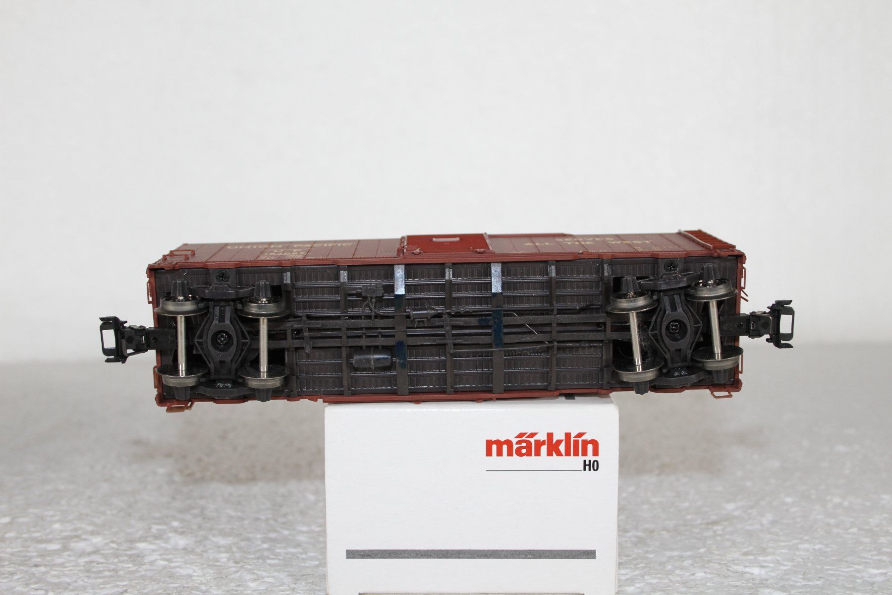 Märklin Modelleisenbahnen: Märklin Union Pacific US 187085 Box Car – Gebraucht aus Triesen von cor_62ts 6