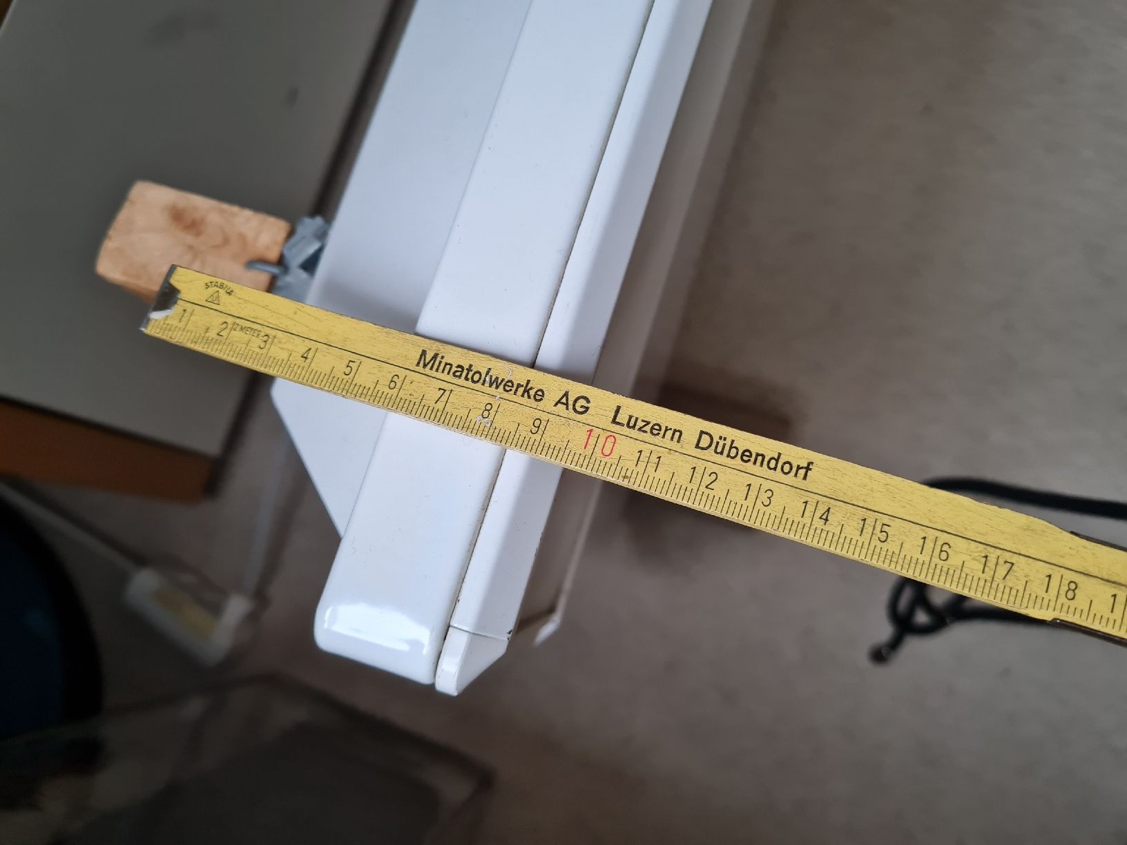 Radiatori: AEG Radiator/Heizkörper WKL/CFB 2001, 2000W – Usato da Däniken SO venduto da Schenkerk 3