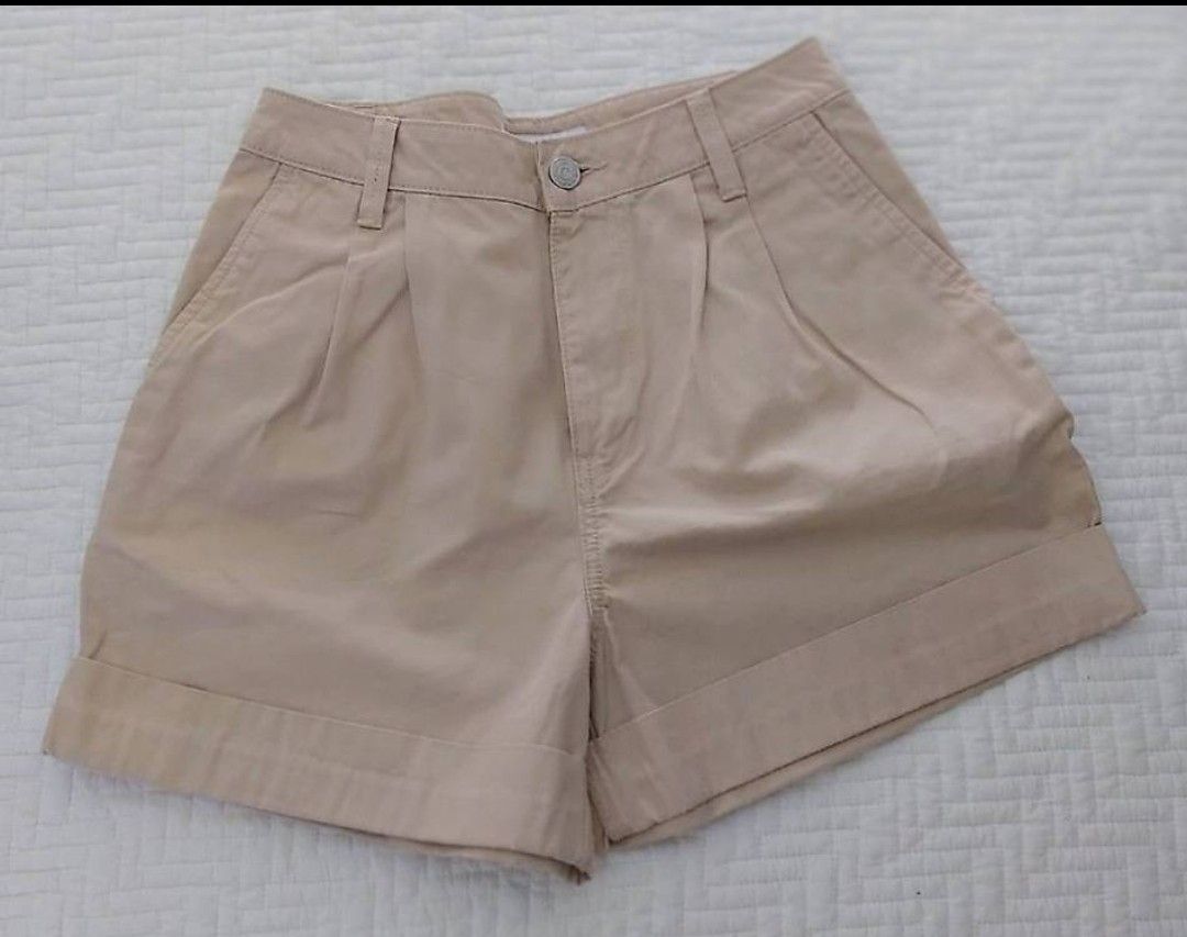 Tommy Hilfiger Hosen: Tommy Hilfiger Shorts  – Neu (gemäss Beschreibung) aus Zürich von Babadermf 2