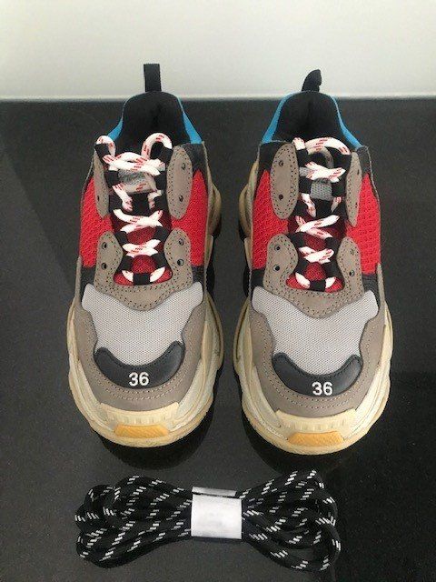 Balenciaga Damenschuhe: Balenciaga Triple Sneaker, Gr. 36 – Gebraucht aus Kilchberg von boudoir076