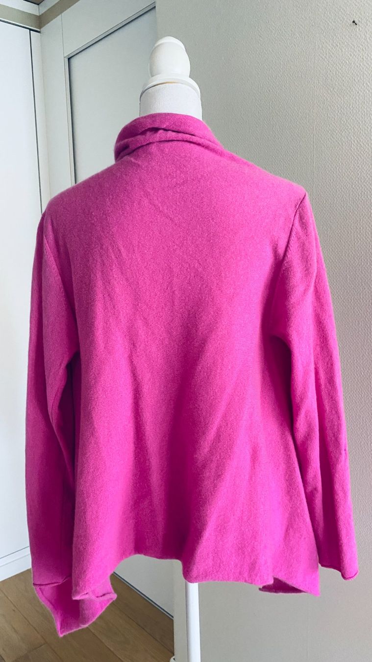 Bogner Giacche: BOGNER: Strickjacke, 100 % Kaschmir, Pink, hoher NP – Difettoso da Gunten venduto da divertimenti 2