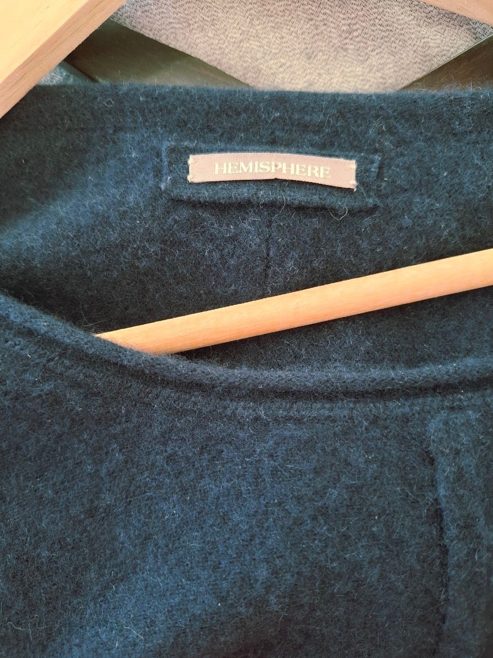 Hemisphere Maglioni & Felpe: Pull Hémisphère 100% cachemire / taille M – Usato da La Tour-de-Peilz venduto da manattma 1