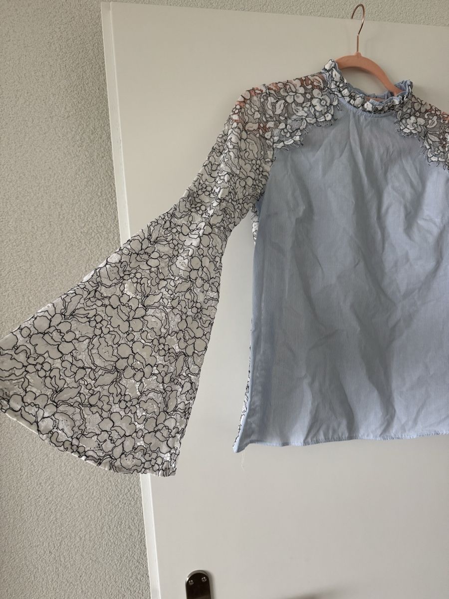 Topshop Camicette: Spitzen Bluse, Gr. 34, blau/weiss, neuwertig – Nuovo (secondo la descrizione) da Zürich venduto da ERueff 1