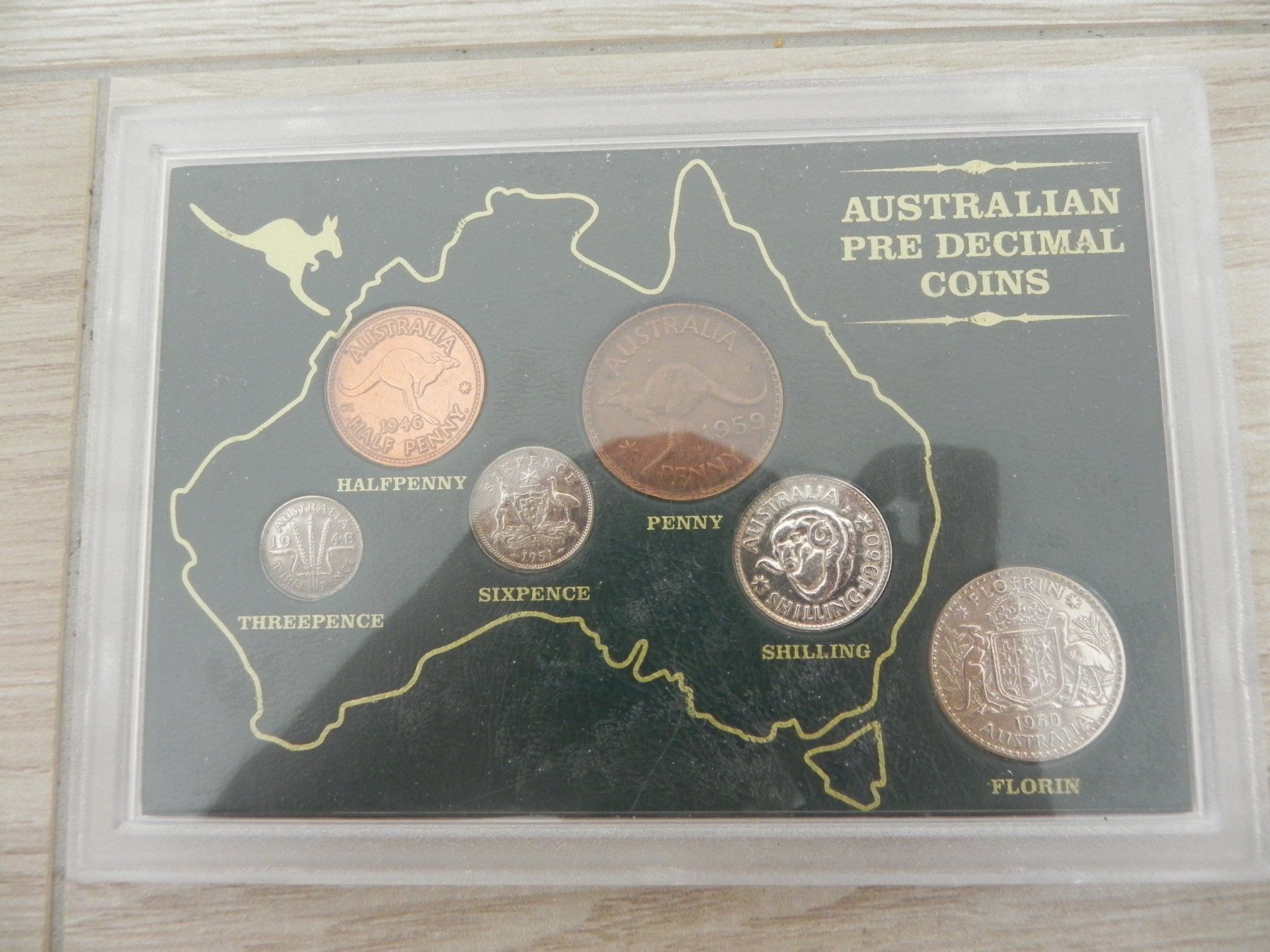 Tutti le monete: Australien Pre Decimal Coins - mit 4 Silber Münzen – Usato da Biel/Bienne venduto da Gogolozi