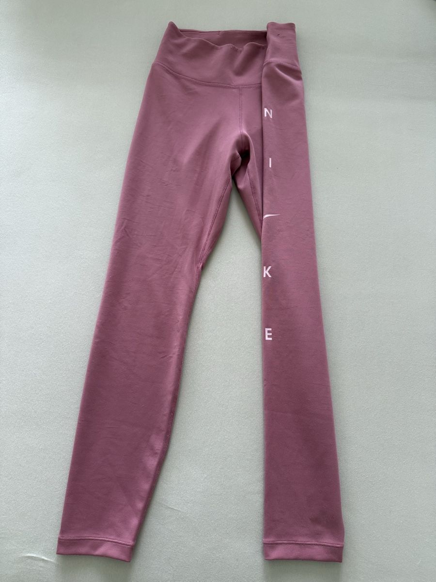 Nike Leggings: Rosa Sport Leggings Nike – Usato da Hedingen venduto da julesli