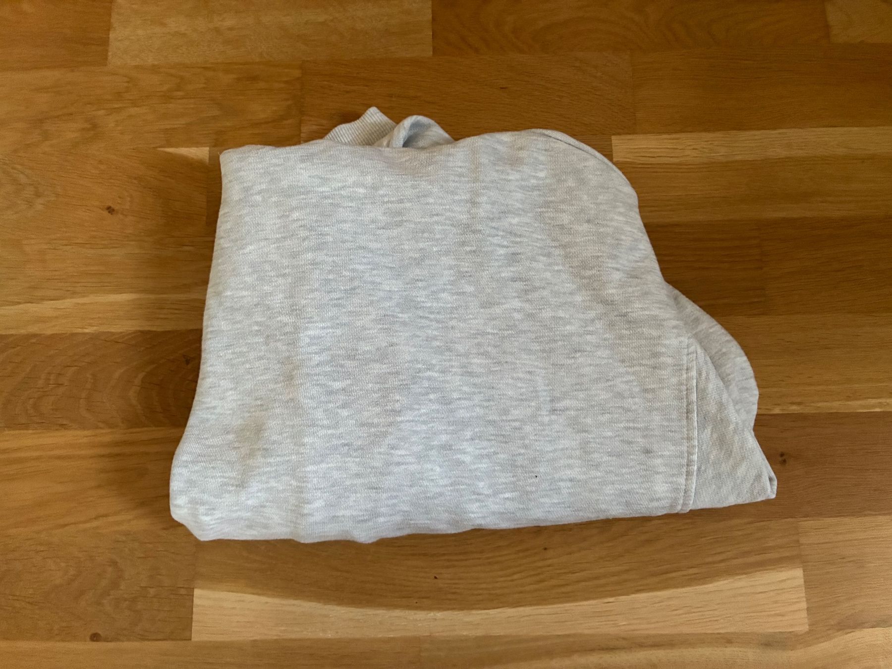 Pull&Bear Pullover & Sweatshirts: Pull&Bear Kapuzenpullover grau Grösse S USA Print – Neu (gemäss Beschreibung) aus Bubikon von Talas09 2