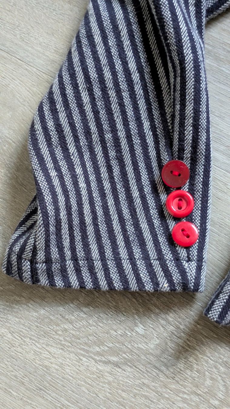 Ensembles & Tailleurs: Blazer rayée bleue et rouge - 36 – D'occasion à Orsieres par IndianaJones50a 4