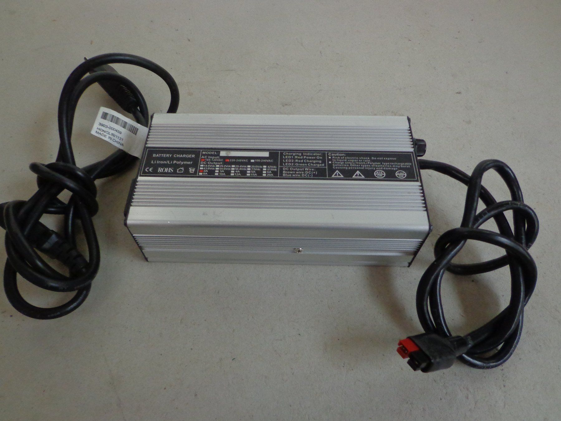Chargements: Batterie Charger ROHS – D'occasion à Zofingen par gruempuhaendler