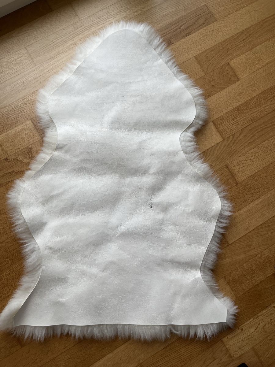 Teppiche: Schaffell IKEA, neu! – Neu (gemäss Beschreibung) aus Zürich von yeti044 1