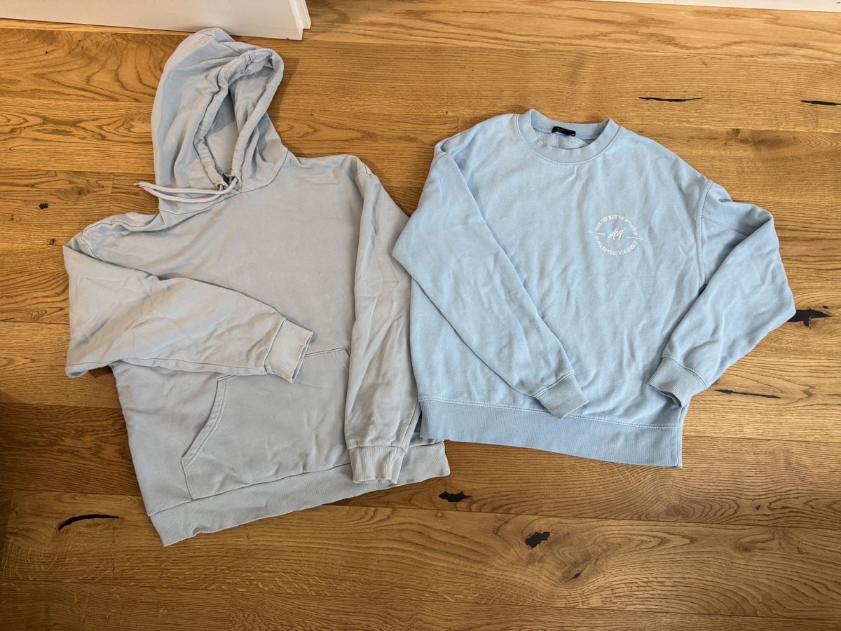 Pullover & Sweatshirts: Hoodie und Pullover Set, hellblau, XS – Gebraucht aus Bern von fab_tx65
