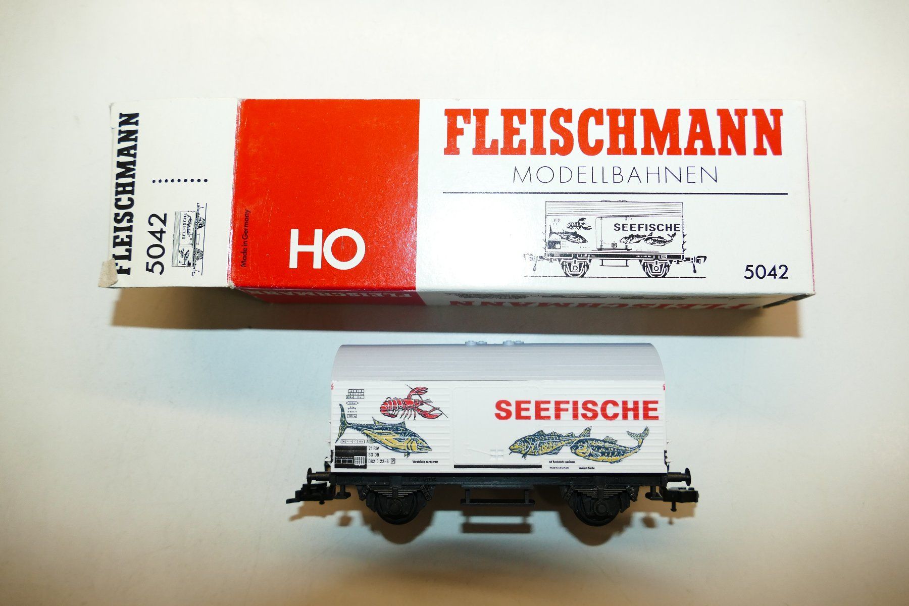 Fleischmann Modellini di ferrovie: Fleischmann H0: DB Güterwagen Seefische – Nuovo e nell'imballaggio originale da Niederhasli venduto da rail-duerst