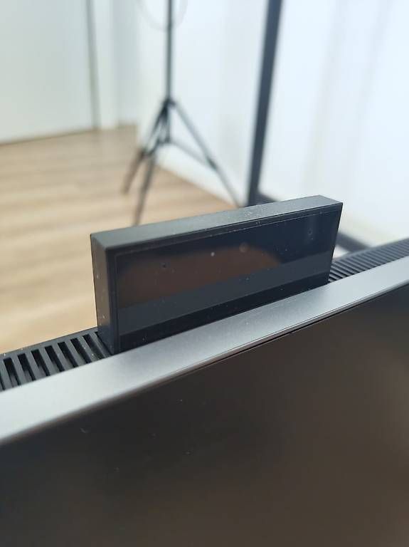 Monitor: HP EliteDisplay E273m 27" Monitor mit Webcam – Usato da Basel venduto da zga_cll9 1