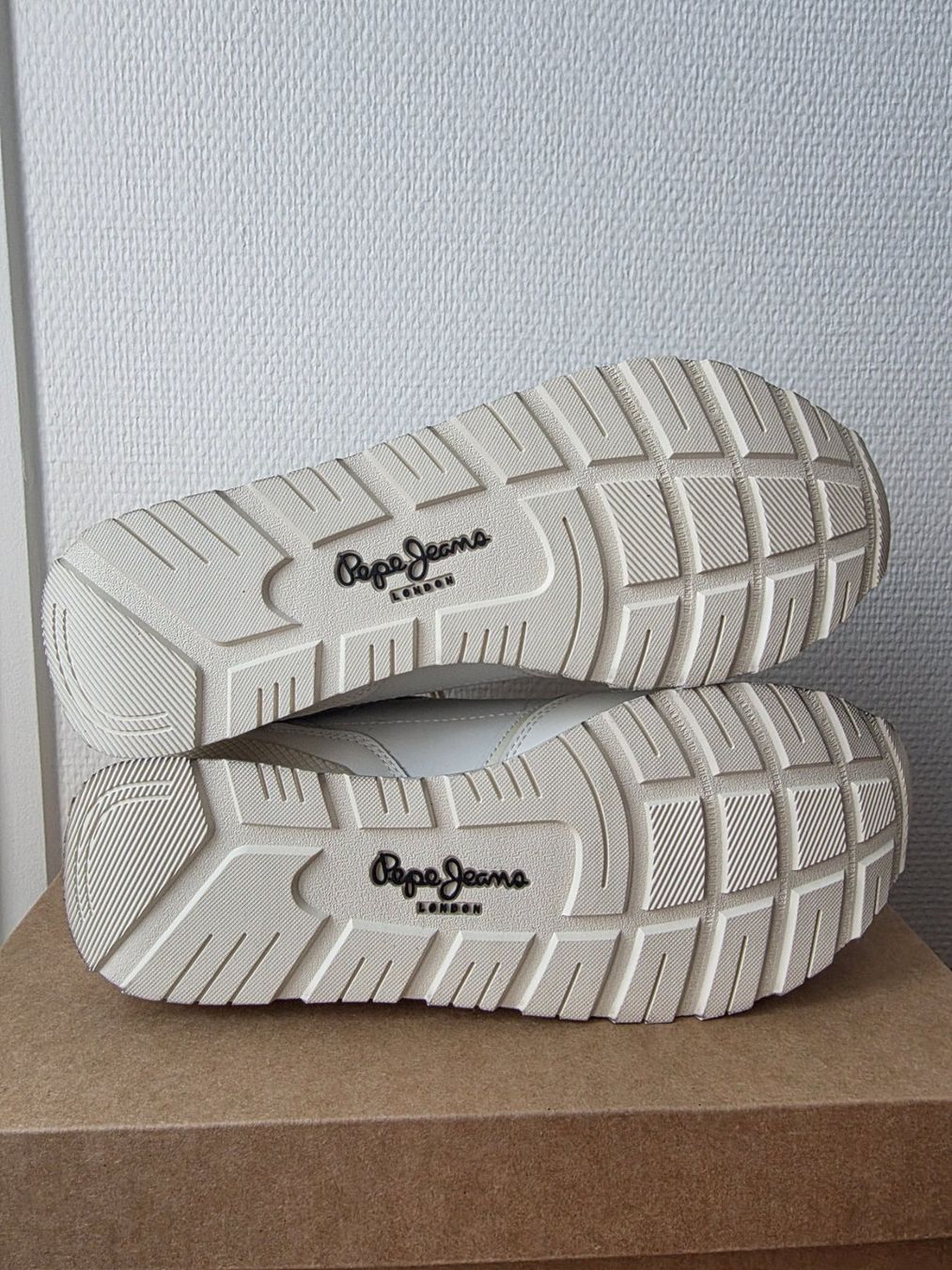 Pepe Jeans Scarpe da uomo: Baskets Pepe Jeans – Nuovo e nell'imballaggio originale da Fleurier venduto da dav_xx8y 5
