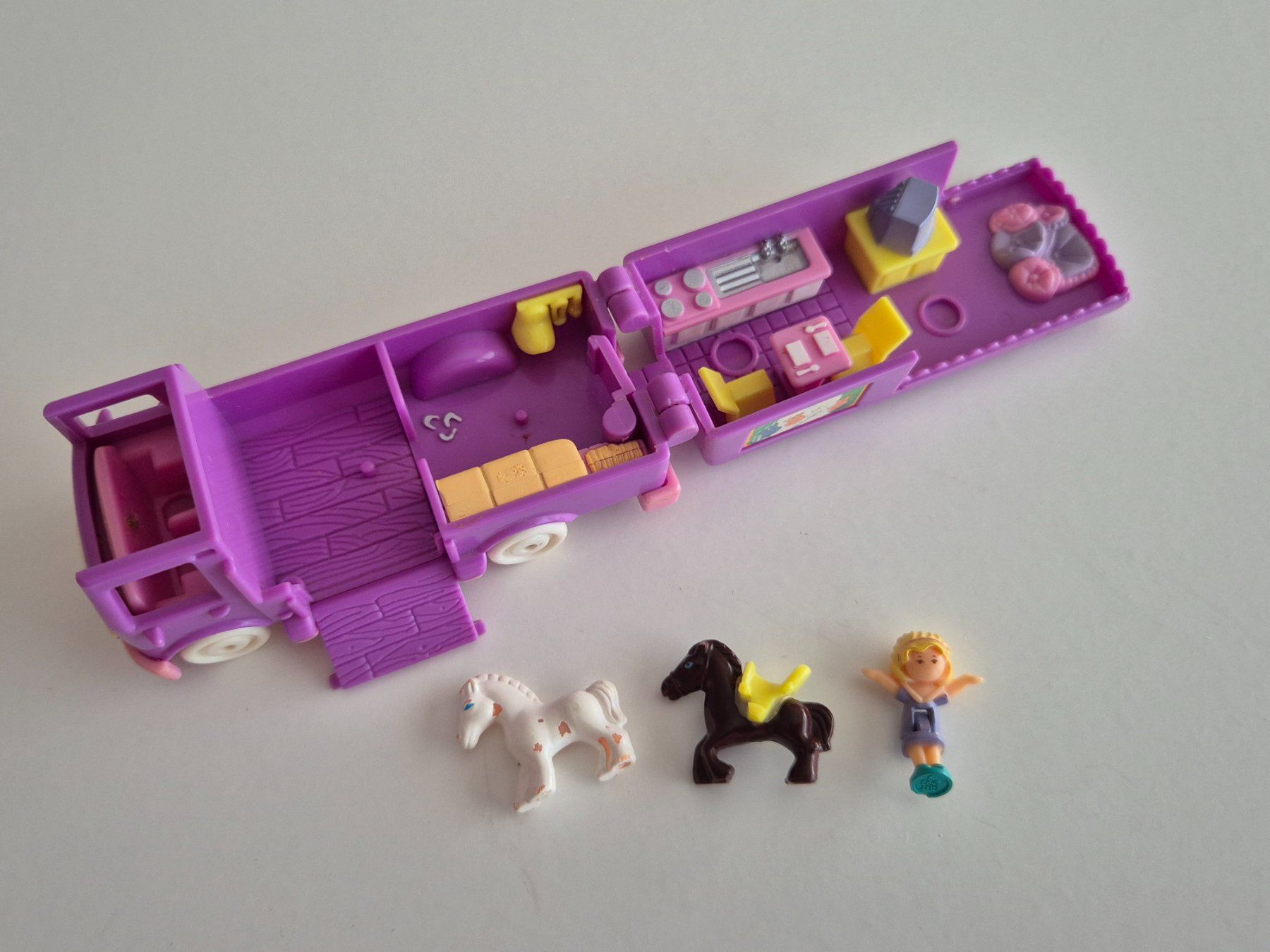 Polly Pocket Bambole: Polly Pocket Reiter Bus – Usato da Zürich venduto da pau_y8mv 1