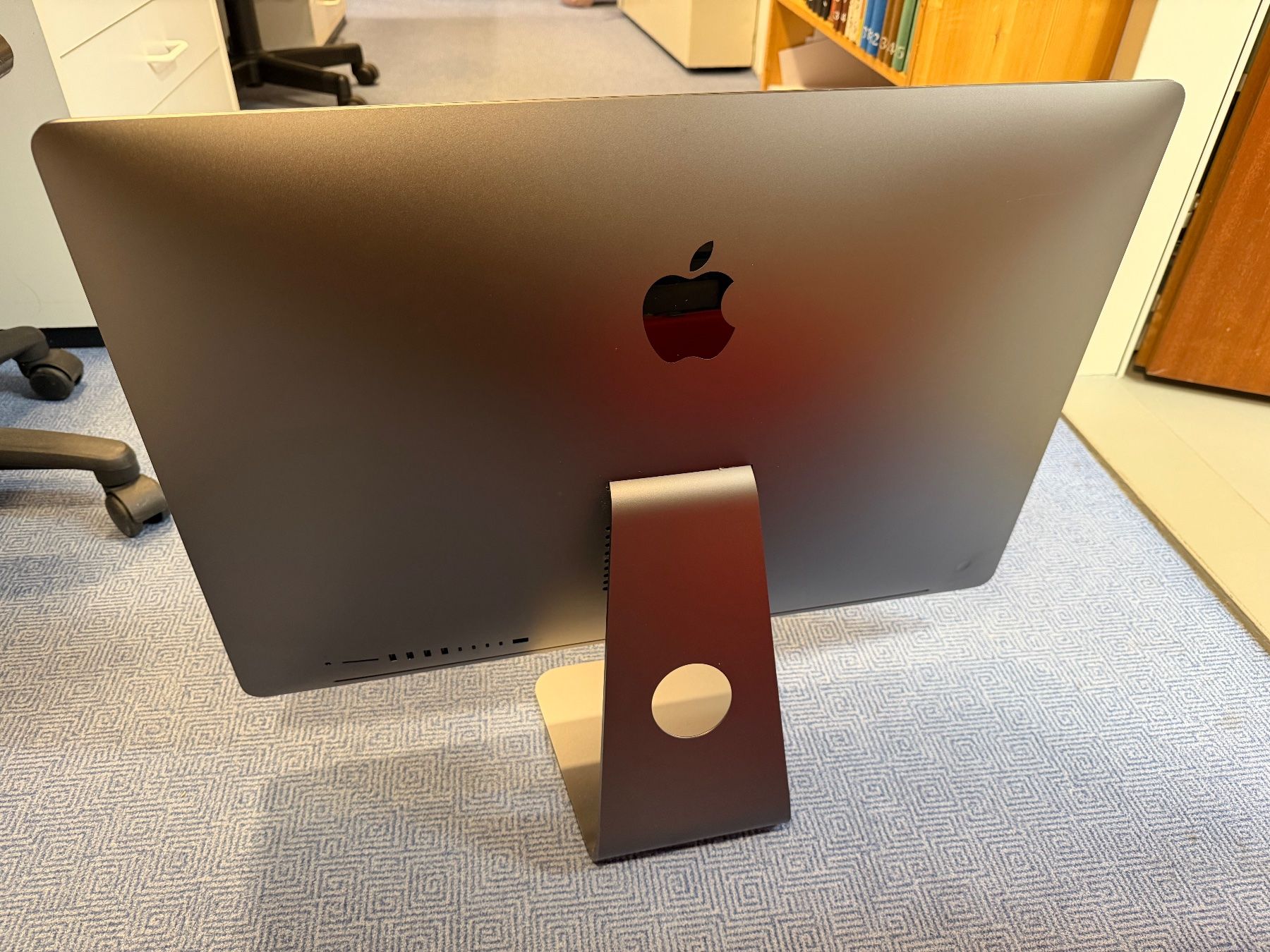 Apple PC: iMac Pro 2017 32GB 1TB – Usato da Aesch BL venduto da Odreer 2
