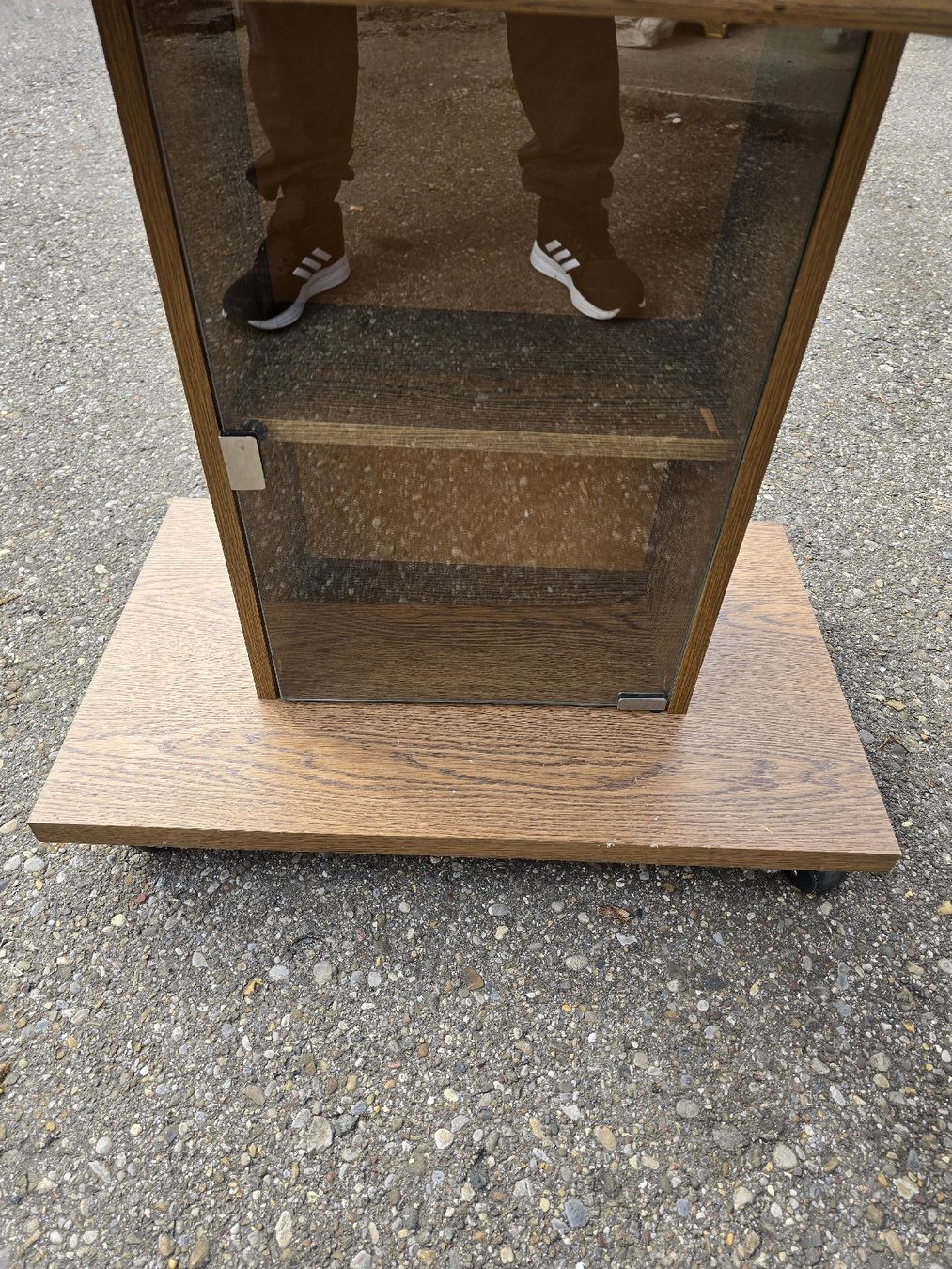 Vetrine: Vintage Design Möbel, Holz Tisch mit Glasvitrine, – Usato da Mettlen venduto da elios0888 5