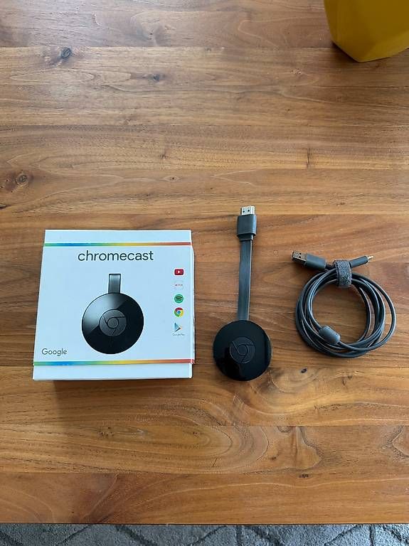 Google Lecteur multimedia & Streamer: Google Chromecast – D'occasion à Engollon par Winters91