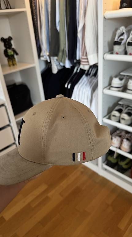 Hüte, Mützen & Caps: Cap Mütze - Les Deux Cap / Baseball Cap  Beige – Gebraucht aus Liebefeld von BernVerkaufAnkauf 1