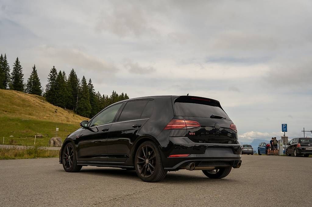 Automobili: VW Golf 2.0 TSI GTI Performance – Usato da Tafers venduto da M.Baechler 1