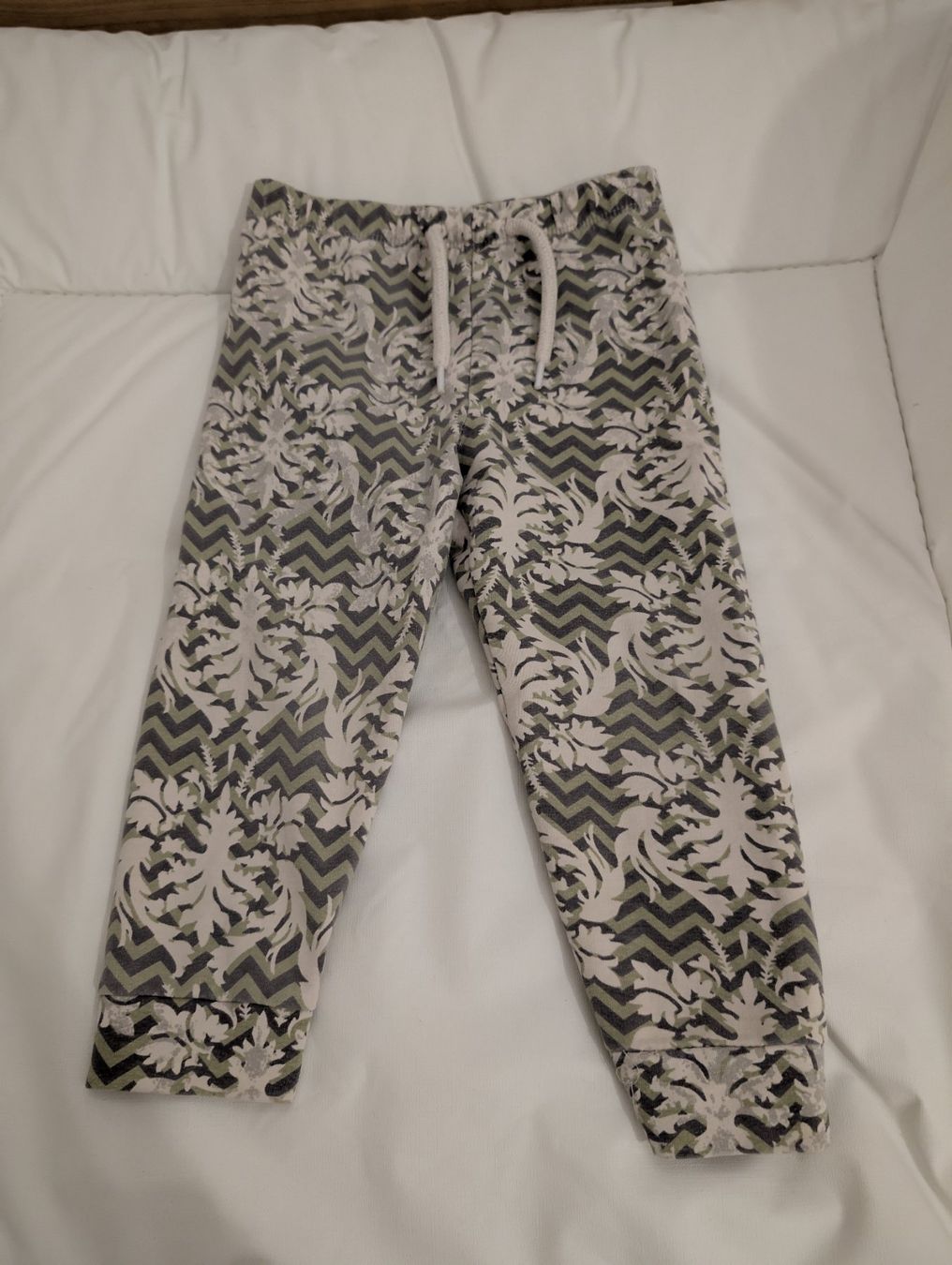 Pantaloni: Hose für Mädchen – Usato da Buchs ZH venduto da nudle10