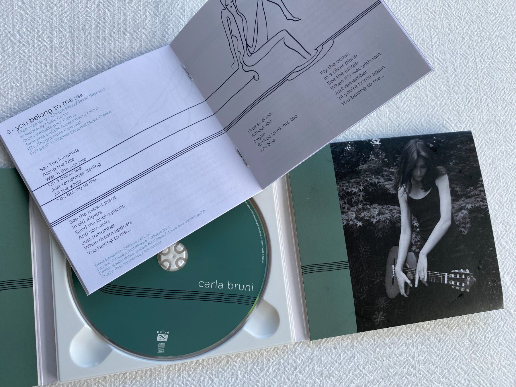 CD: CD  CARLA BRUNI   naive   14 Songs  Kartonhülle – Usato da Niederrohrdorf venduto da park5 1