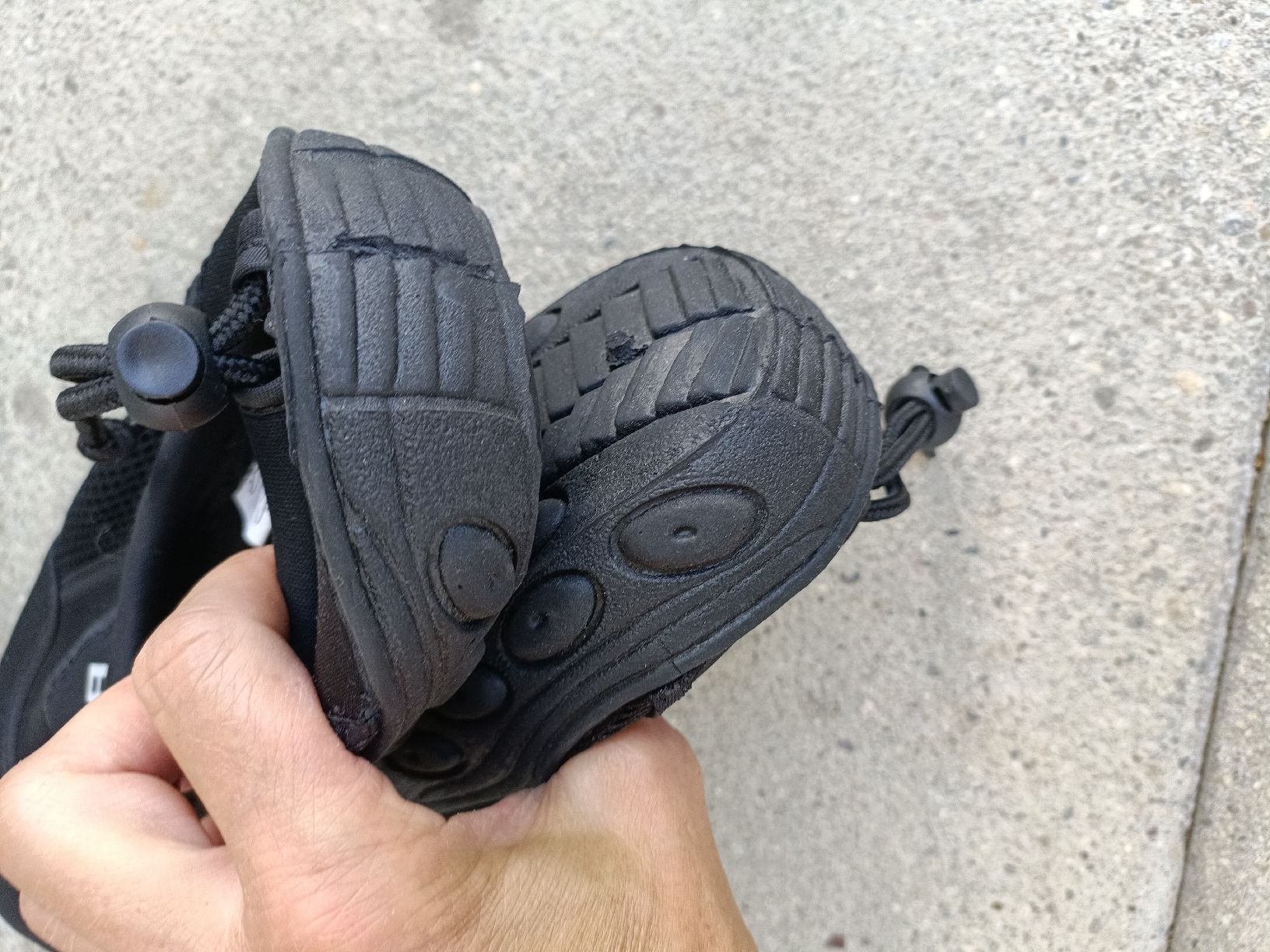 Herrenschuhe: Wasserschuhe schwarz – Neu (gemäss Beschreibung) aus Gossau SG von scania1509 1