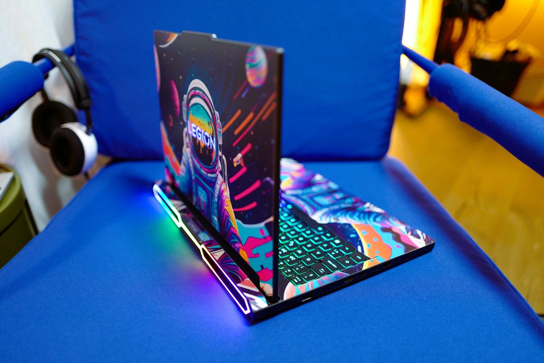 Lenovo Notebook: Legion Pro 7i Gen 10 (16", Intel) – Usato da Sarnen venduto da domitrescu 4