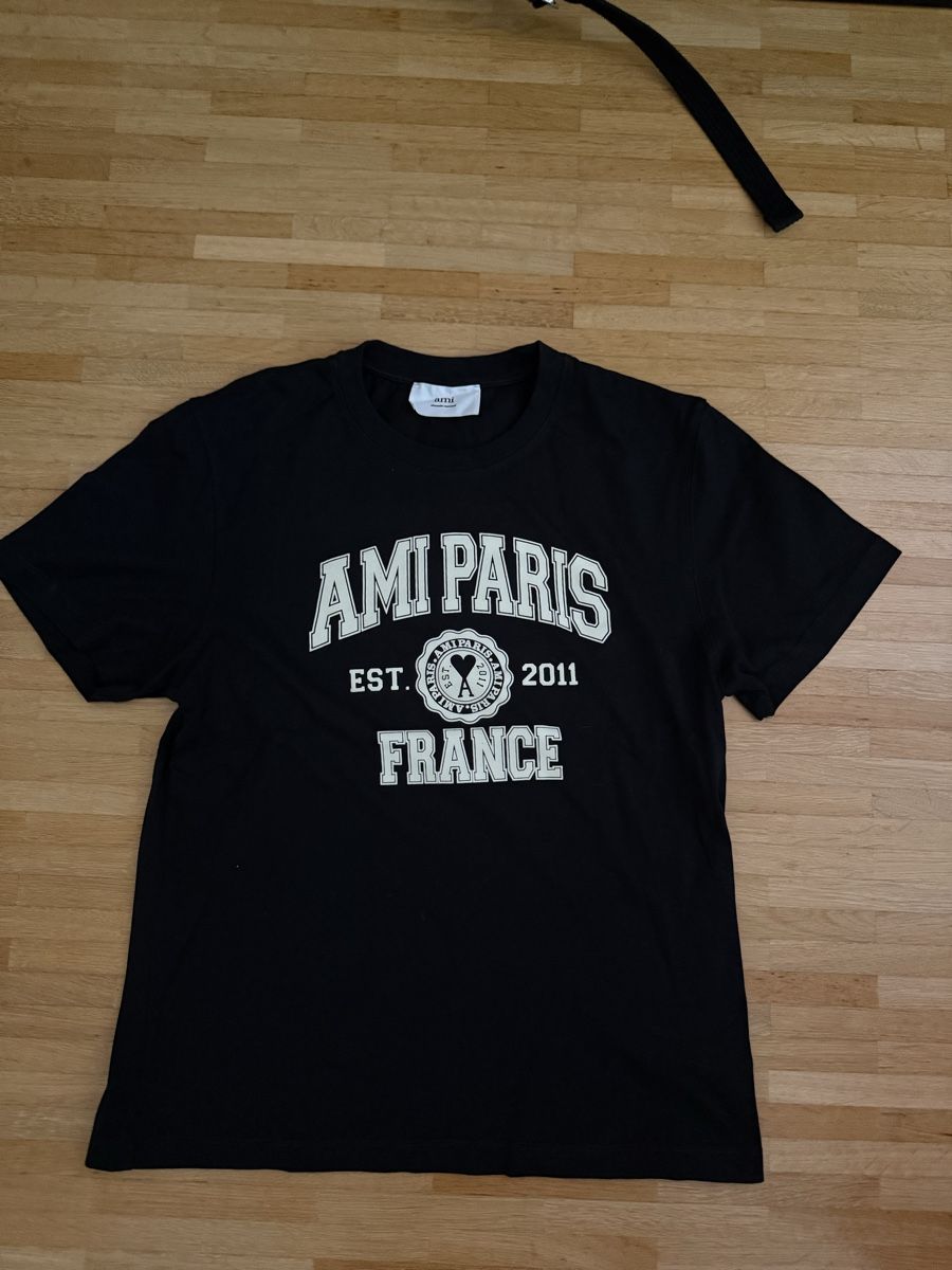 T-shirt: AMI PARIS T-SHIRT S – Nuovo (secondo la descrizione) da Allschwil venduto da M6e63