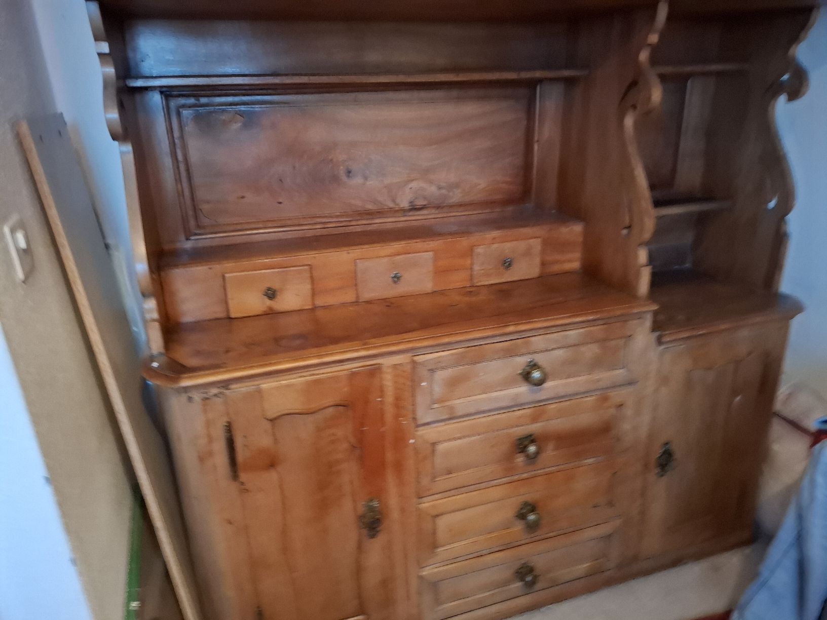 Credenze: Nussbaumbuffet von ca.1780 massiv – Usato da Andelfingen venduto da andelfingerin 1