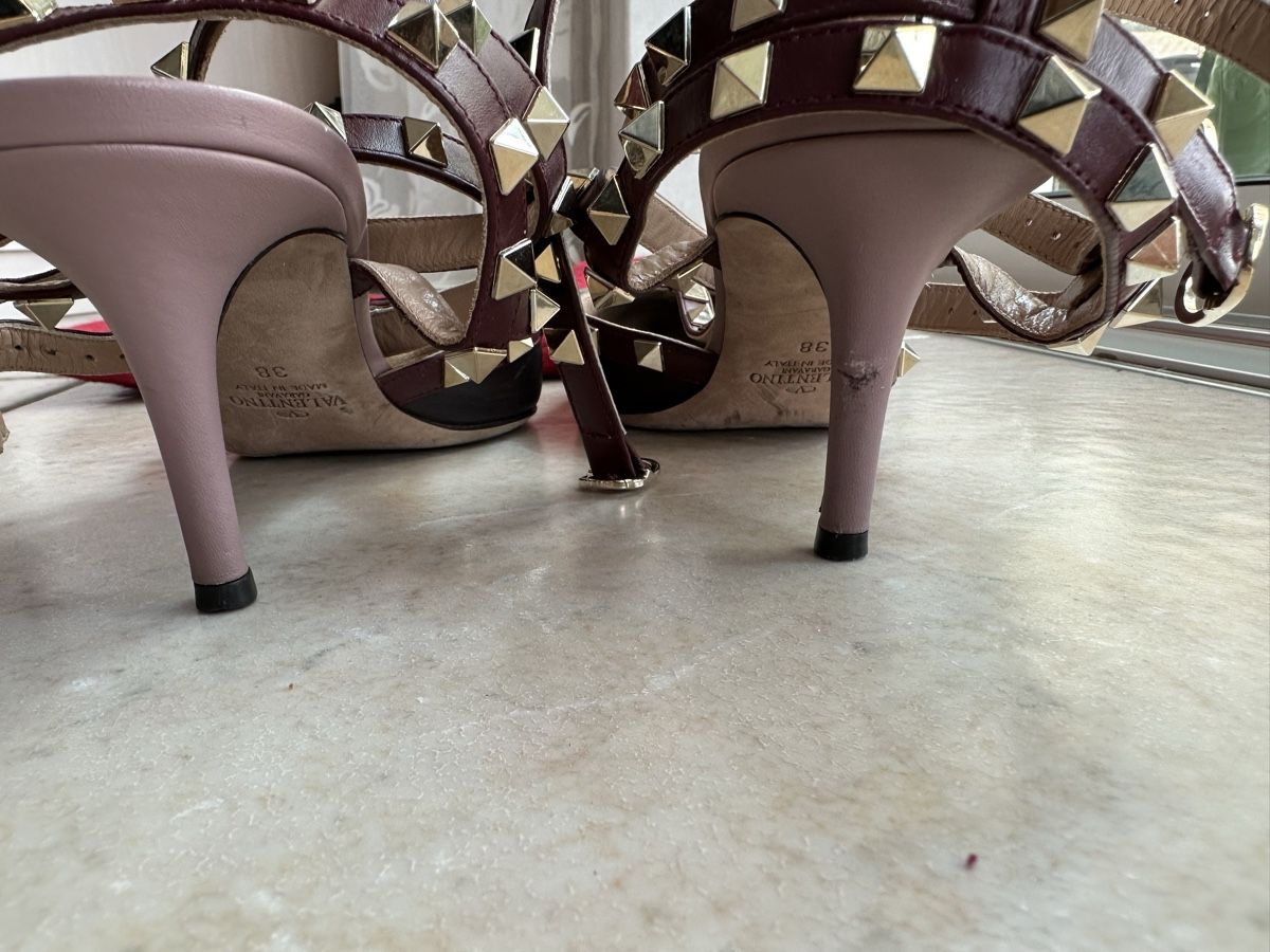 Chaussures femmes: Valentino Garavani Rockstud Schuhe – D'occasion à Luzern par ariazalea 2