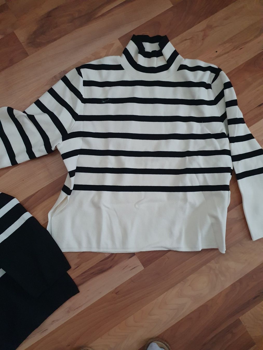 H&M Pullover & Sweatshirts: 2  Rollkragenpullover von H&M / Gr. L -TOP ZUSTAND – Neu (gemäss Beschreibung) aus Hittnau von SirKahn 1
