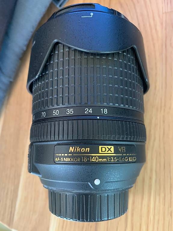 Fotocamera: Nikon D7100 avec objectifs et accessoires – Usato da Gampelen venduto da Disabo 4