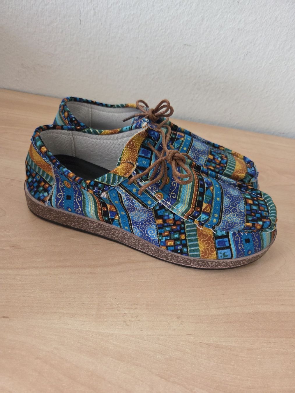 Scarpe da donna: Leichte Sommerliche Damenschuhe Gr.41 Neu  – Nuovo (secondo la descrizione) da Winterthur venduto da katzen07 2