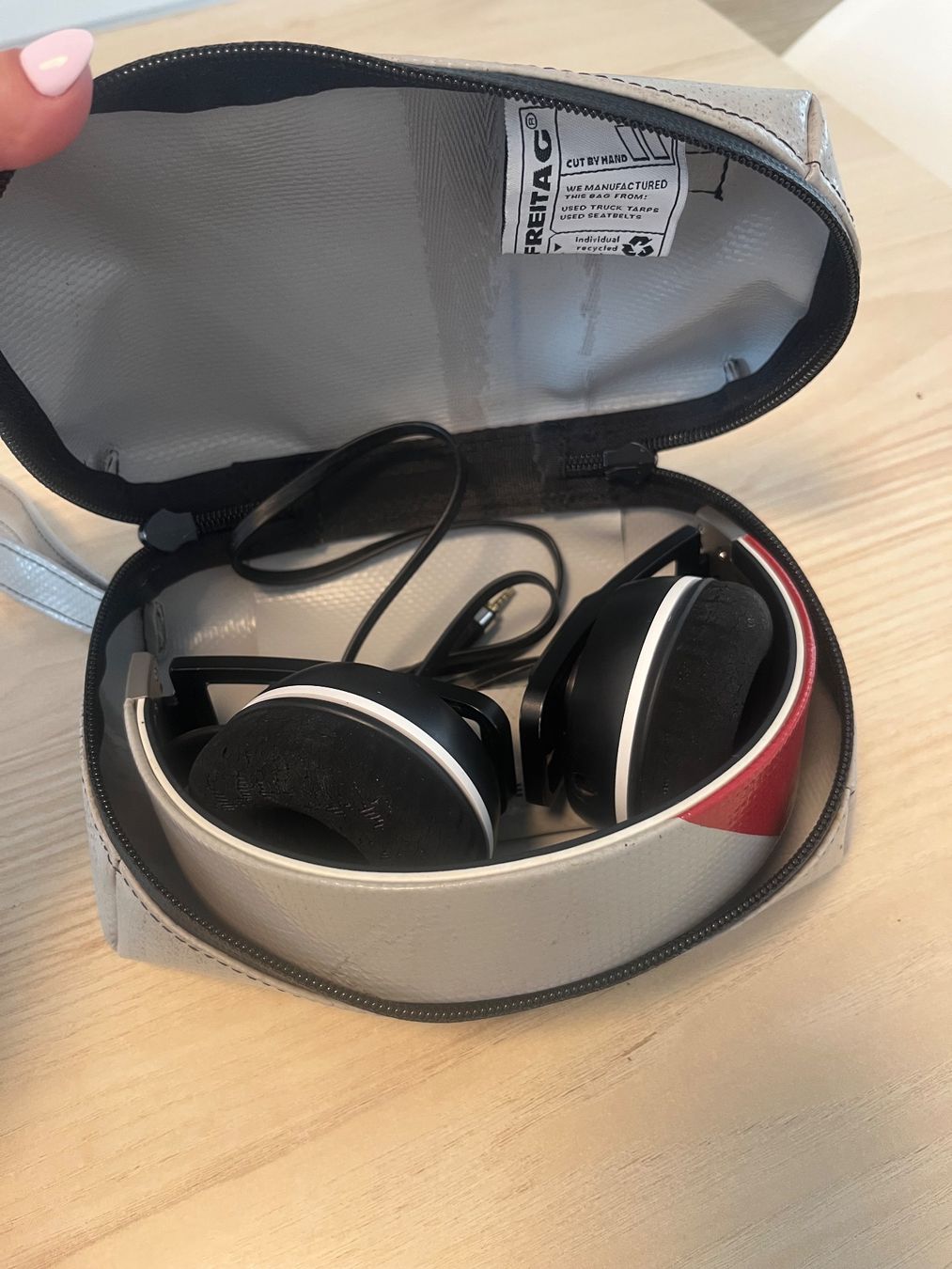 Sennheiser Cuffie: Freitag x Sennheiser Kopfhörer On Ear mit Case – Usato da Aarau venduto da BusyBumblebee 1