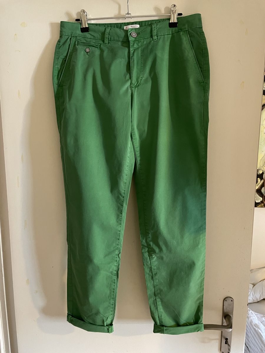Esprit Pantaloni: Esprit Sommerhose 36 grün – Usato da Bertschikon Gossau venduto da kel_wf2y