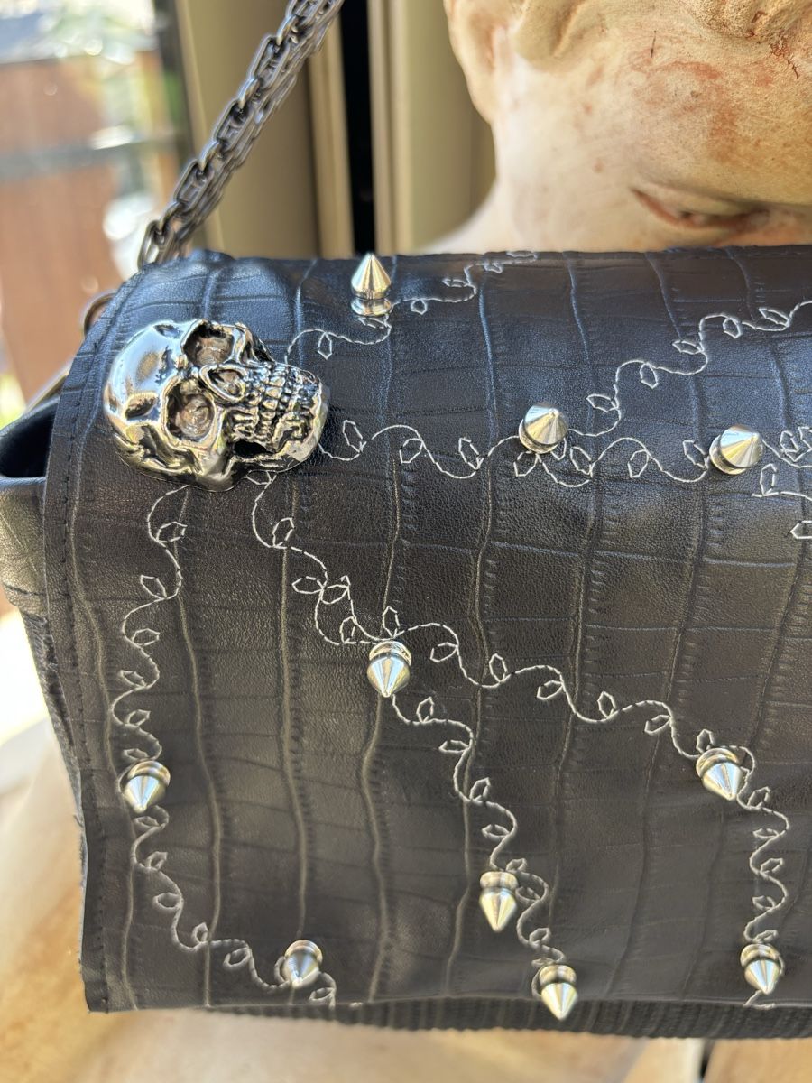 Borse da donna: Handtasche – Nuovo e nell'imballaggio originale da La Garde (Sembrancher) venduto da jan_b6mp 1